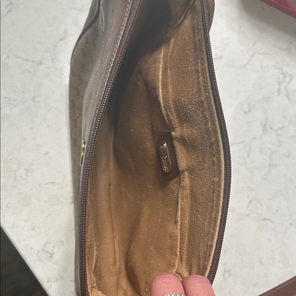 Gucci Tan and Brown Monogram Crossbody Bag - Picture 3 of 9